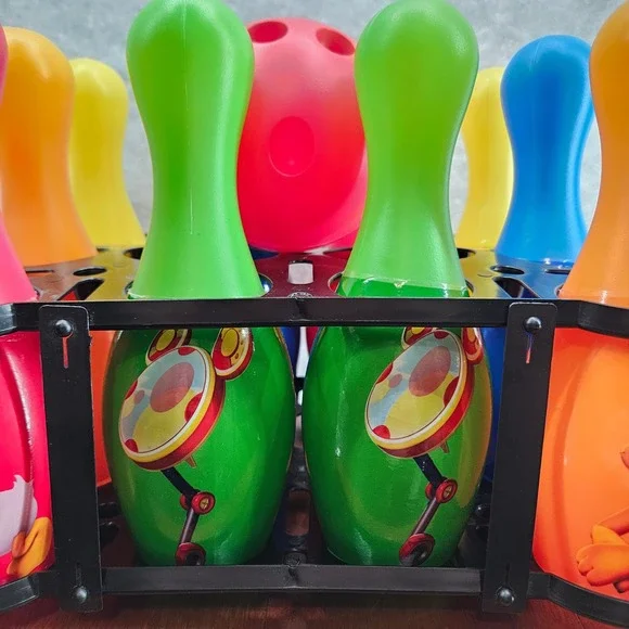 Disney Mickey Donald Goofy Pluto Mini Bowling Set 10 Pins 1 Ball Fun Toy Vtg - Picture 2 of 7